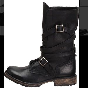 Steve Madden Women's Banddit Boot-Size 8.5